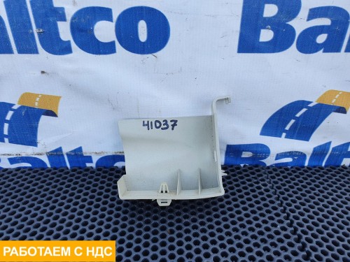 Накладка над дверью правая