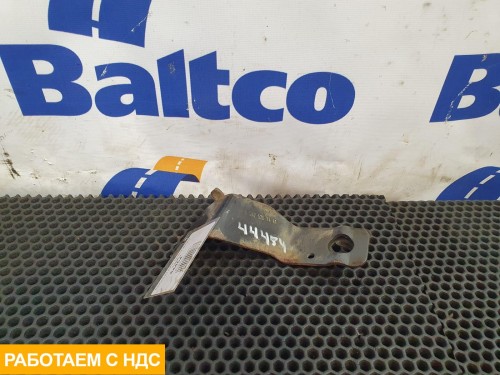 Кронштейн шумоизоляции правый