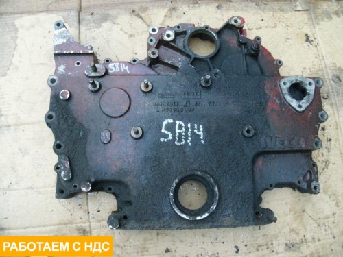 Передняя крышка двигателя