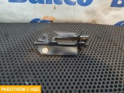 Петля решетки радиатора левая