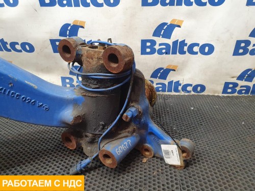 Кулак поворотный левый