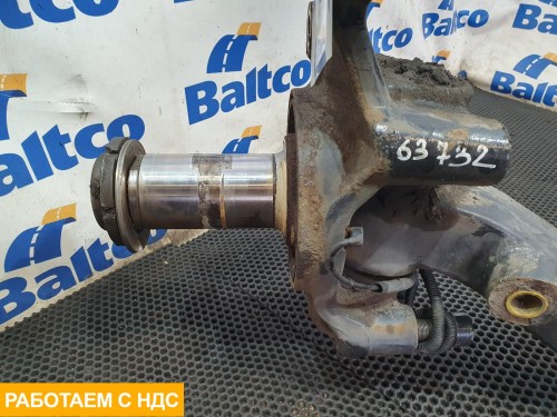 Кулак поворотный правый