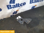 Кронштейн патрубков отопителя