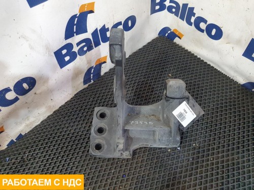 Кронштейн рессоры левый