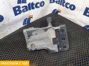 Кронштейн рессоры левый