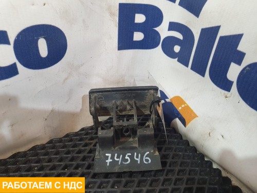 Ручка открывания капота