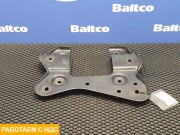 Кронштейн переднего бампера правый