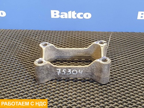 Проставка кронштейна топливного бака