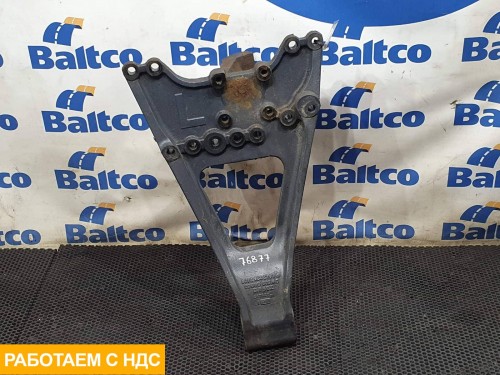 Кронштейн реактивной тяги левый