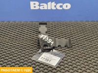 Кронштейн розетки на раме