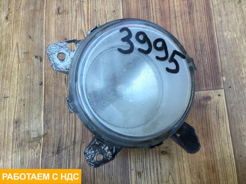 Фара противотуманная правая